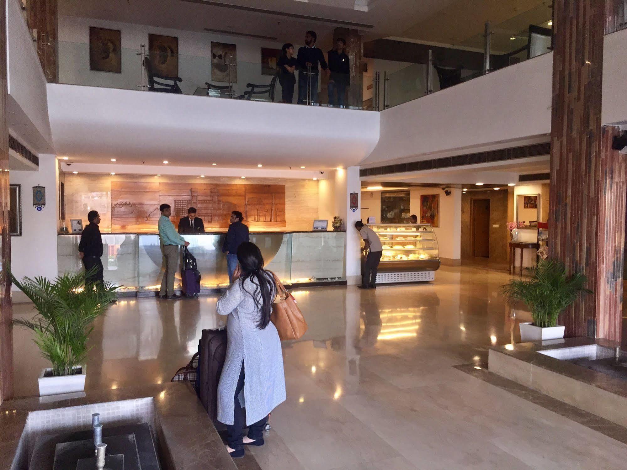 Taurus Sarovar Portico Nové Dillí Exteriér fotografie
